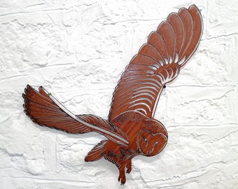 Rusty Metal Owl Wall Hanging / Barn Owl / Owl Wall Art / Metal Owl / Owl gift / Metal Garden Gift / Rusty Decor