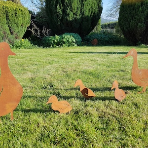 Rusty Metal Family of Ducks - Garden Ornaments - Art - Duck Gift - Steel Duck - Ducklings