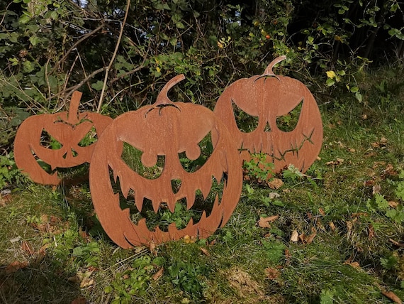 Metal Garden Halloween Pumpkin Lantern Ornament 1, Scary Face