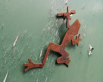 Rusty Metal Frog - Steel Frog Decoration -  Tree Frog - Climbing Frog - Trellis Decor  - Fence Decor - Garden Decor