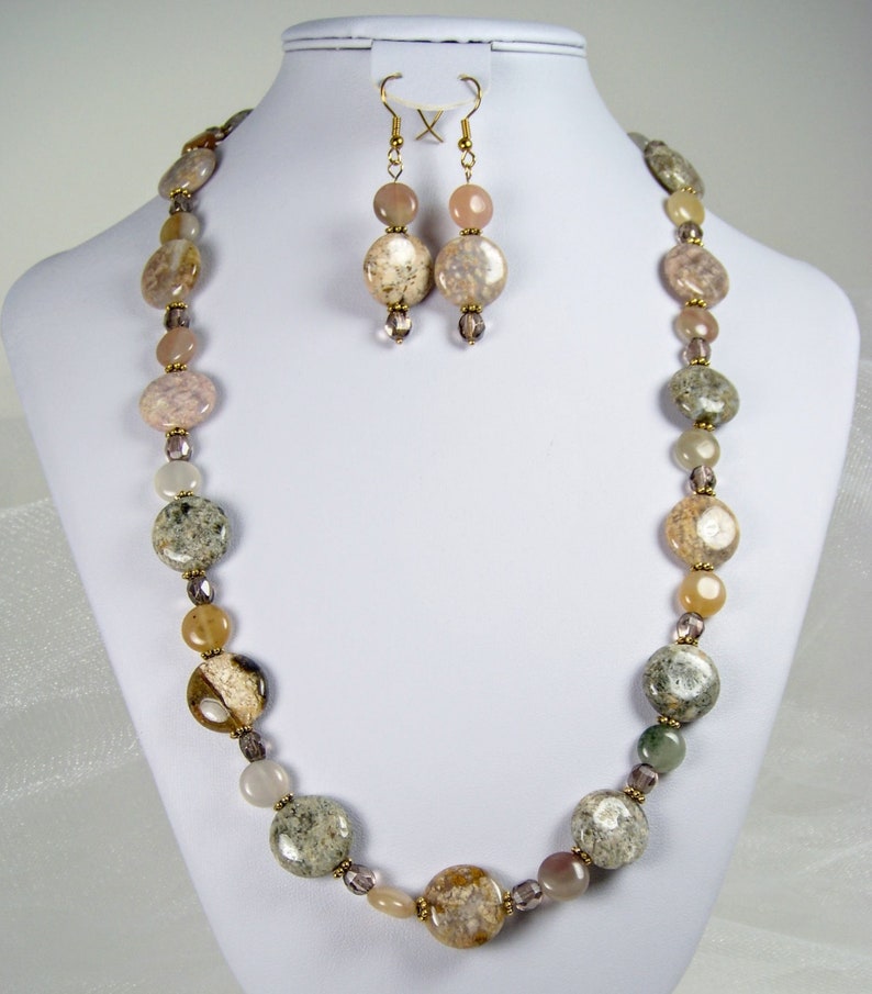 Seashore beach colors in Green Ocean Agate /& Rainbow Quartz