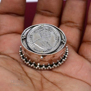 925 sterling silver unique design George v king emperor coin trinket box, kajal eyeliner box, Sindur box brides gift silver box stb763