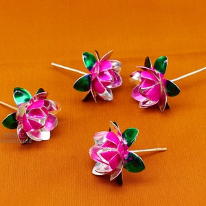 925 スターリングシルバーの手作りの小さな蓮の花のプージャの神寺院の記事、優れたカスタマイズされたエナメルシルバーの崇拝の記事 su743