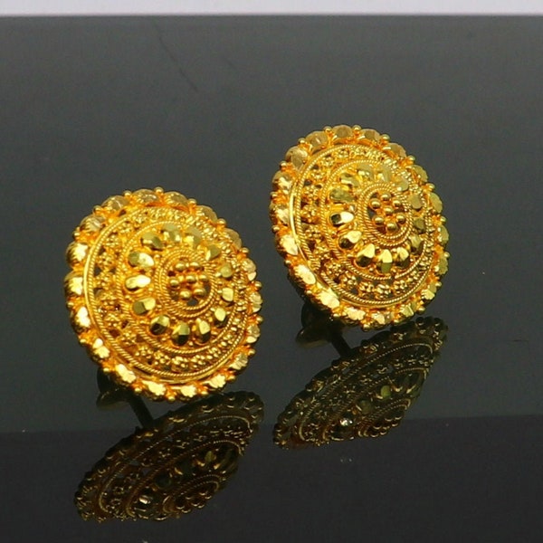 22kt yellow gold handmade unique stylish filigree work stud earring, beautiful customized best gift brides collection india jewelry er124