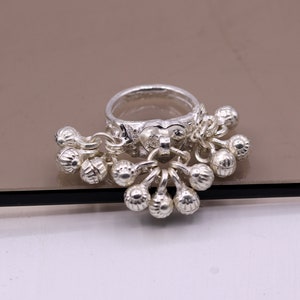 Sterling silver handmade gorgeous charm ring with fabulous noisy bells, excellent belly dance tribal antique jewelry india sr208