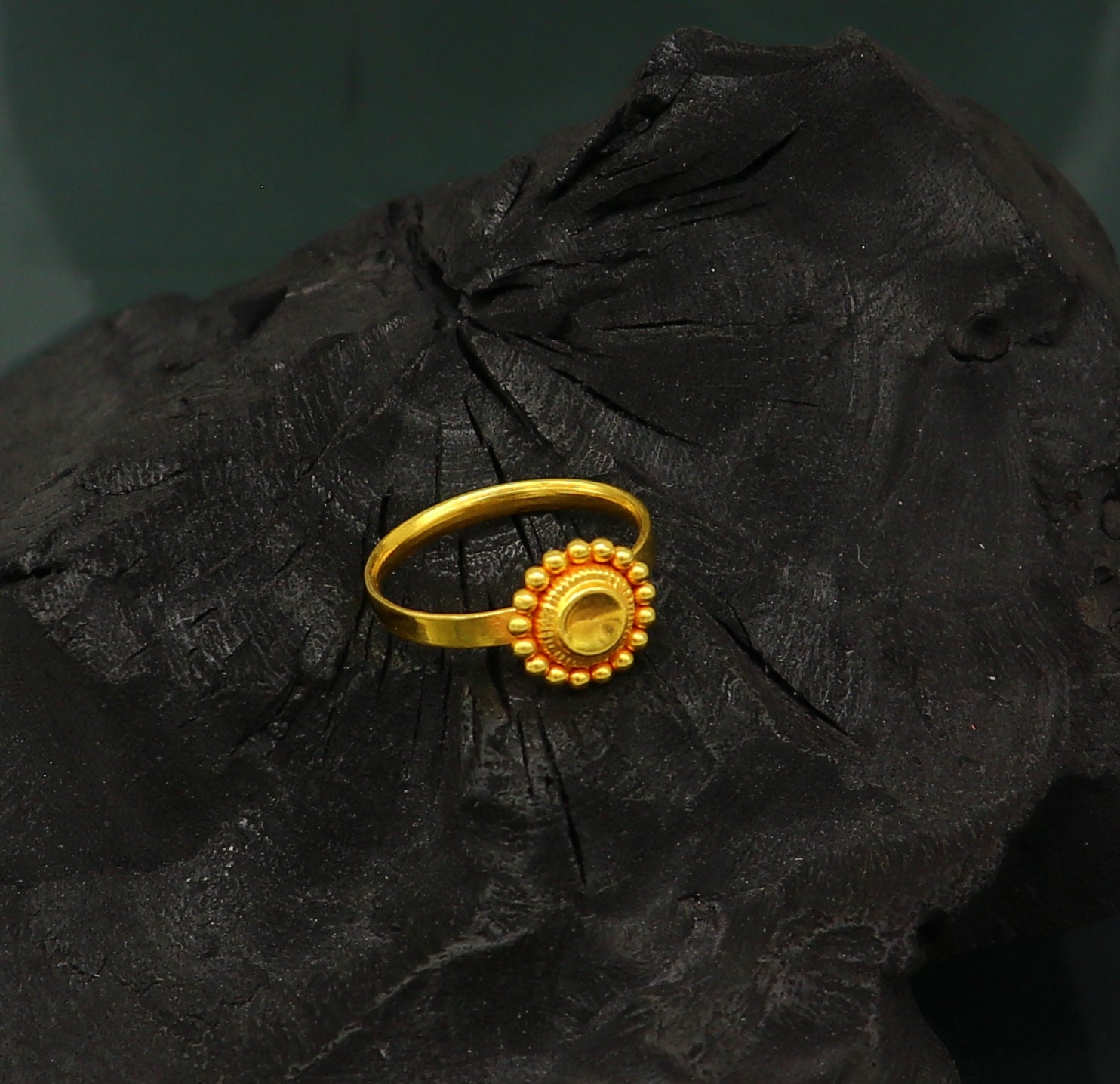 20 Kt Yellow Gold Vintage Stylish Design Ring Band 7usa Size 2.65