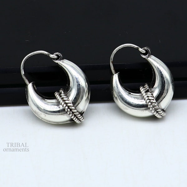 Vintage Design 925 sterling silver fabulous hoops earring, tribal kundal earring from Rajasthan India, best gifting unisex jewelry ear1048