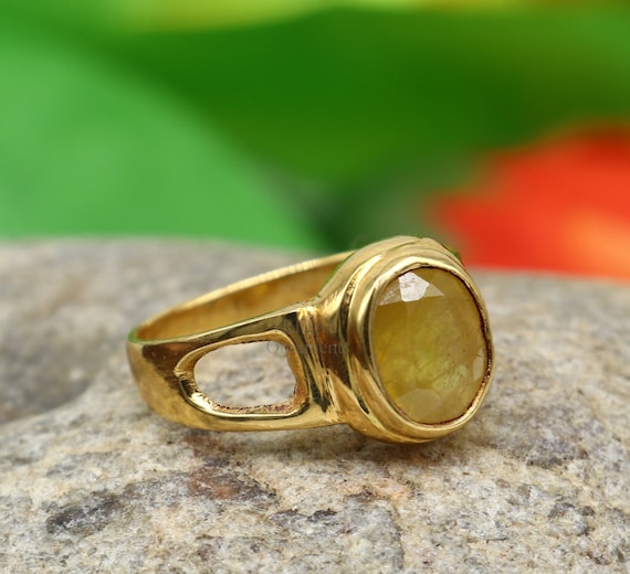 4.25 Ratti X 9.25 Ratti Yellow Sapphire Ring, Phukhraj Astrological  Sterling Silver Ring for Women and Men - Etsy | Yellow sapphire rings, Stone  ring design, Rings for men