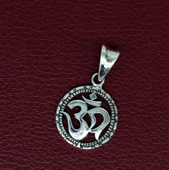 Modern Trendy Stylish 925 Sterling Silver Handmade OM 'AUM
