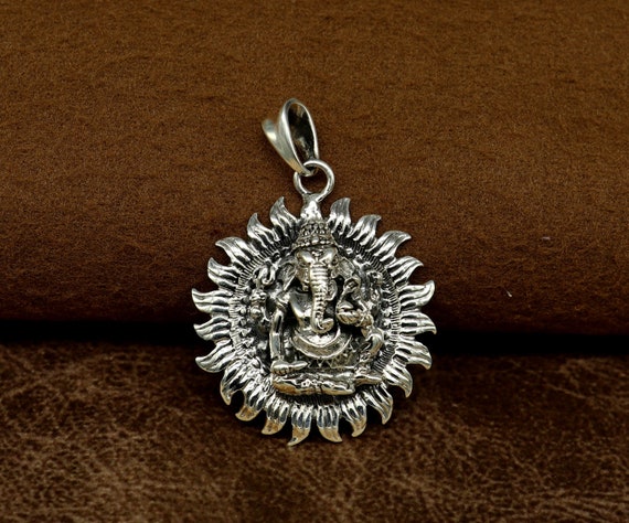 925 sterling silver Hindu idol Lord Ganesha penda… - image 1