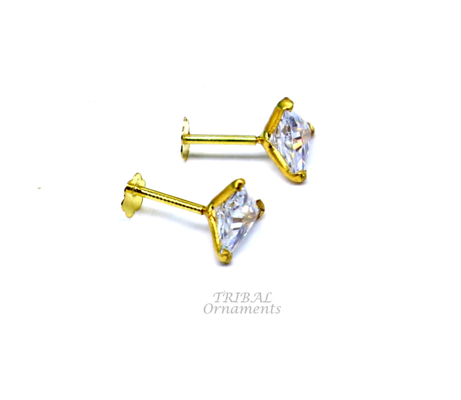 5mm 18kt Yellow Gold Handmade Single Stone Triangle Shape Stud