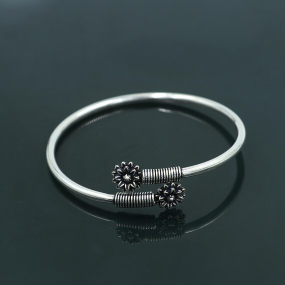 925 Sterling Silver Handmade Flower Design Stylish Kada