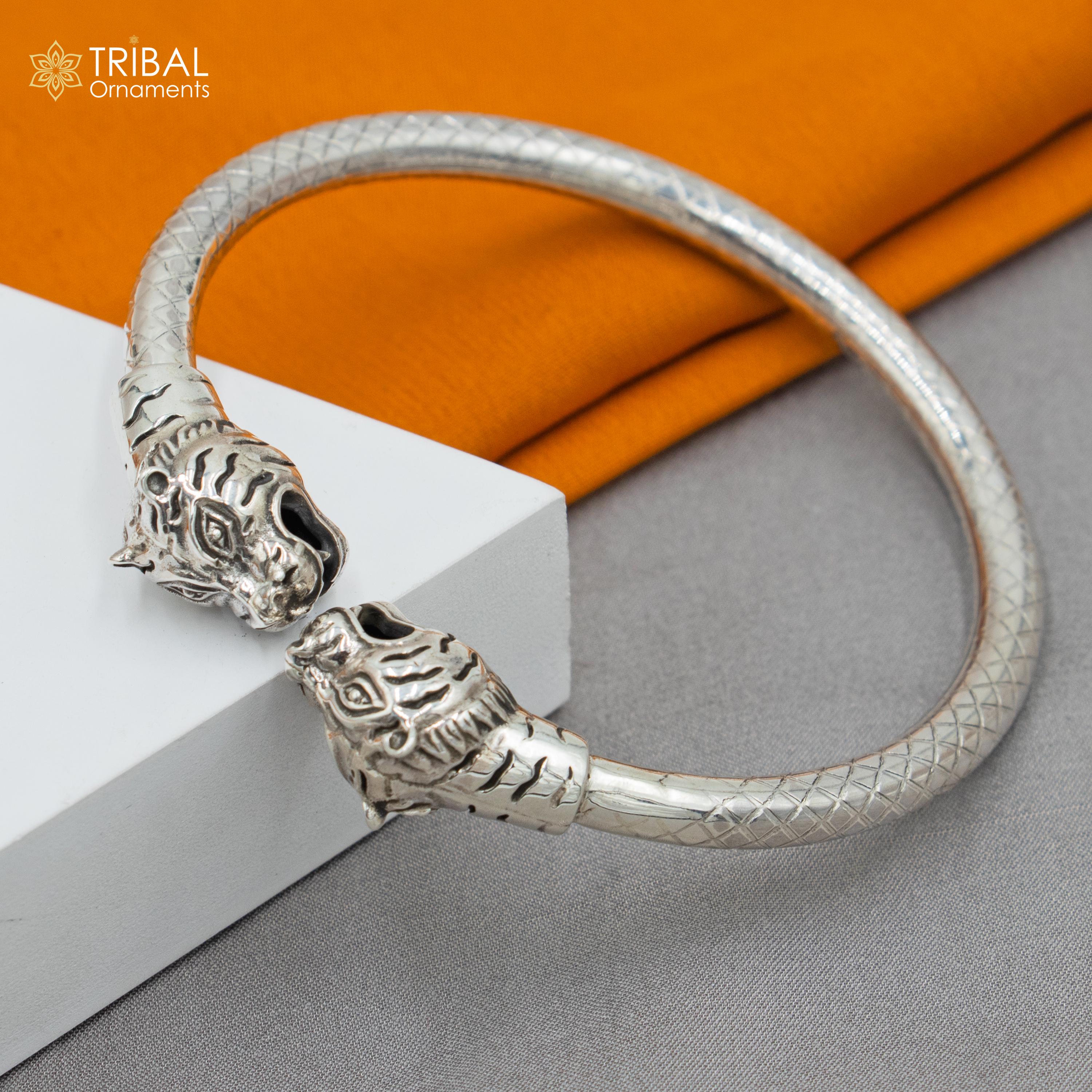 925 Sterling Silver Handmade Lion Face Design Bangle 925 Sterling Silver Handmade Lion Face Design Bangle