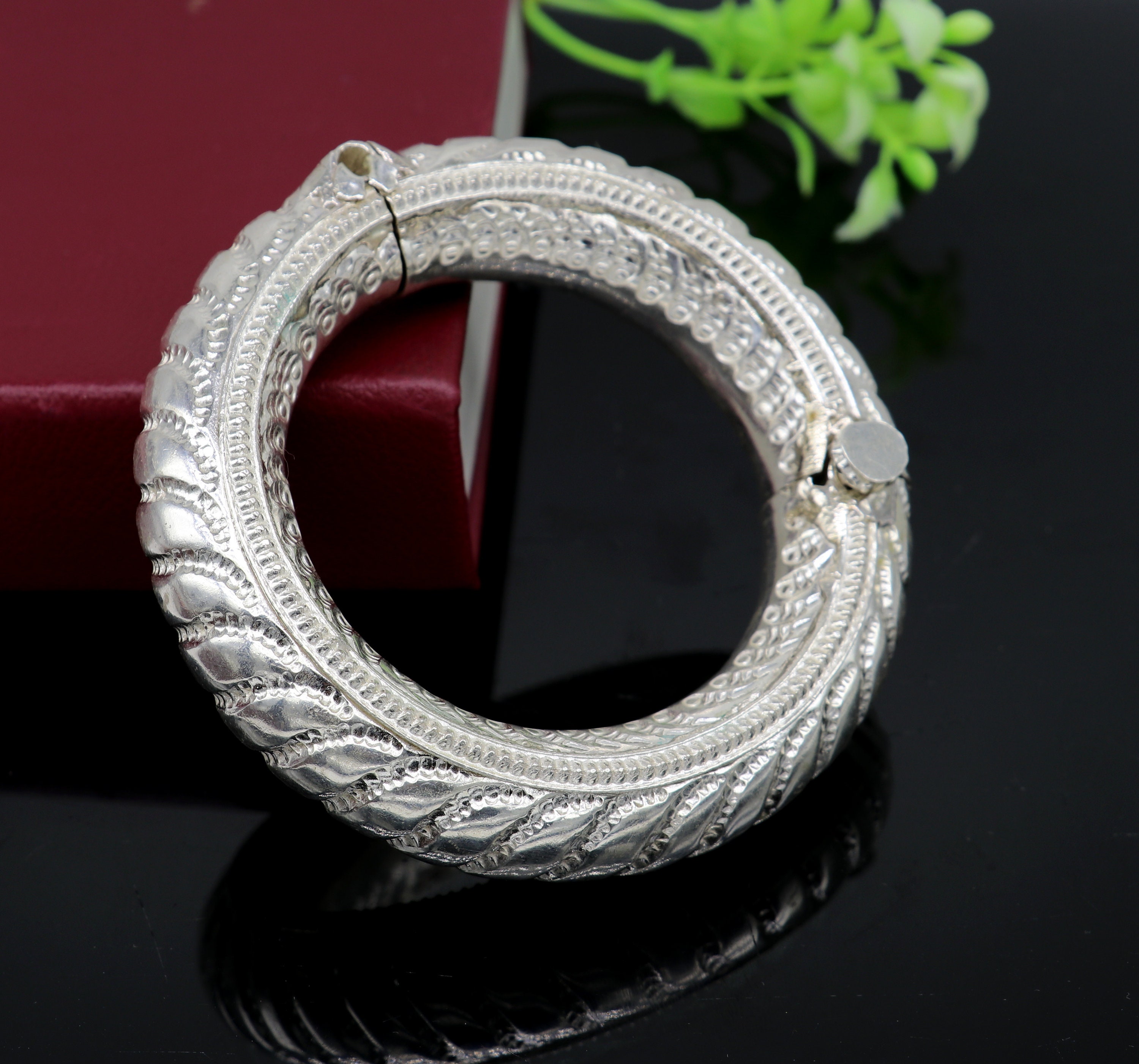 Vintage Design Handmade Heavy Bangle Bracelet, Amazing Stunning