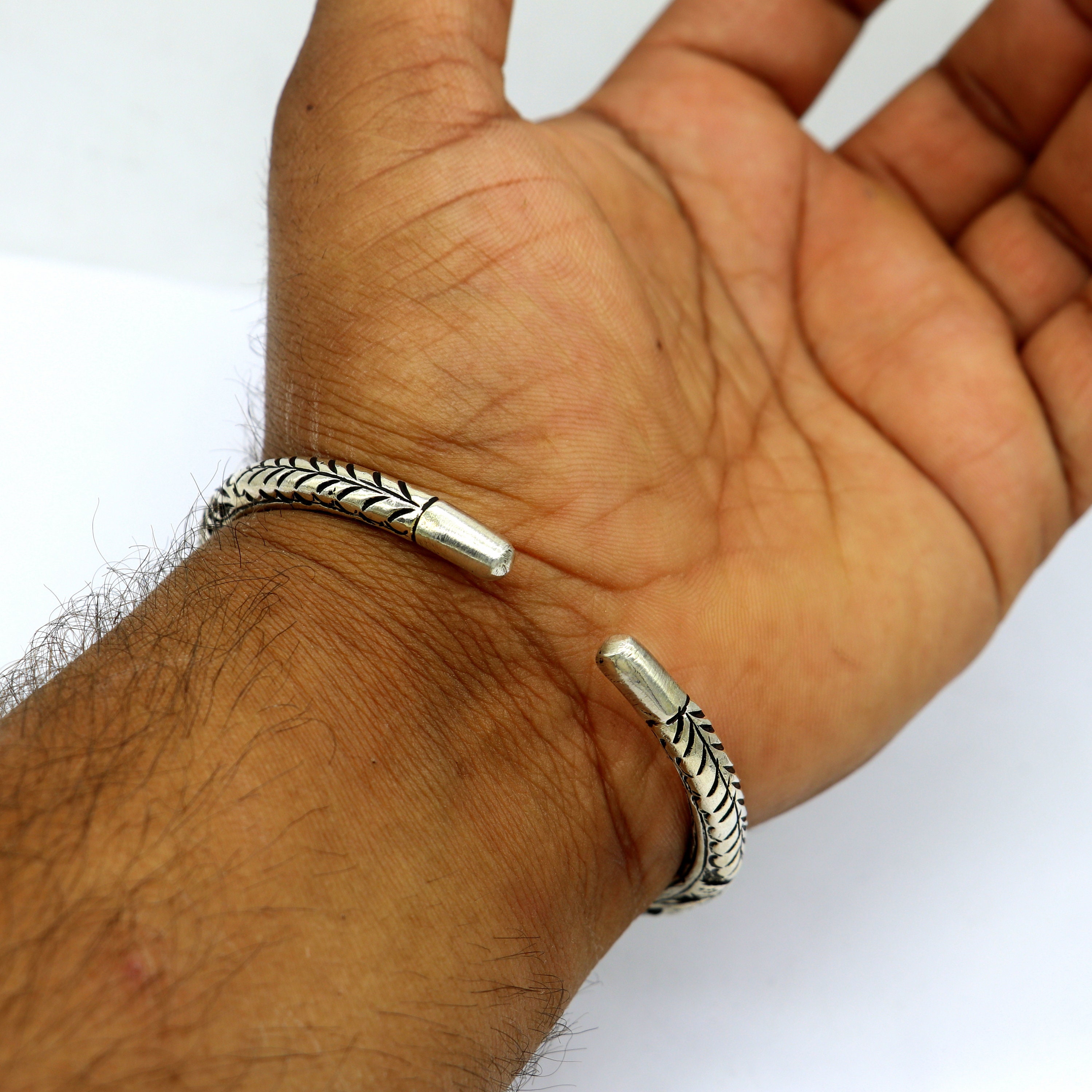 925 Sterling Silver Handmade Chitai Bangle Bracelet Kada 925 Sterling Silver Handmade Chitai Bangle Bracelet Kada