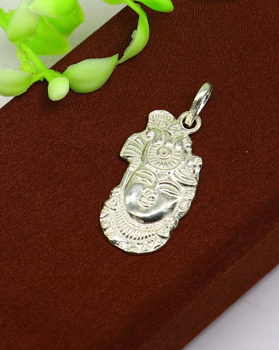 ソリッドスターリングシルバーのハンドメイドヒンドゥー教のクリシュナ