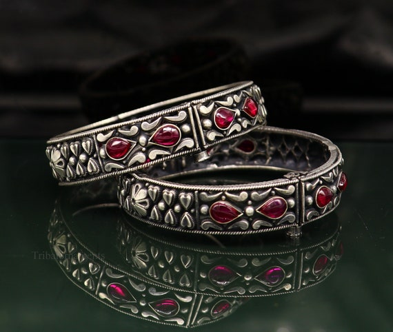 One Of The Most Unique Vintage Sterling Silver Temple Bracelet One Of The Most Unique Vintage Sterling Silver Temple Bracelet