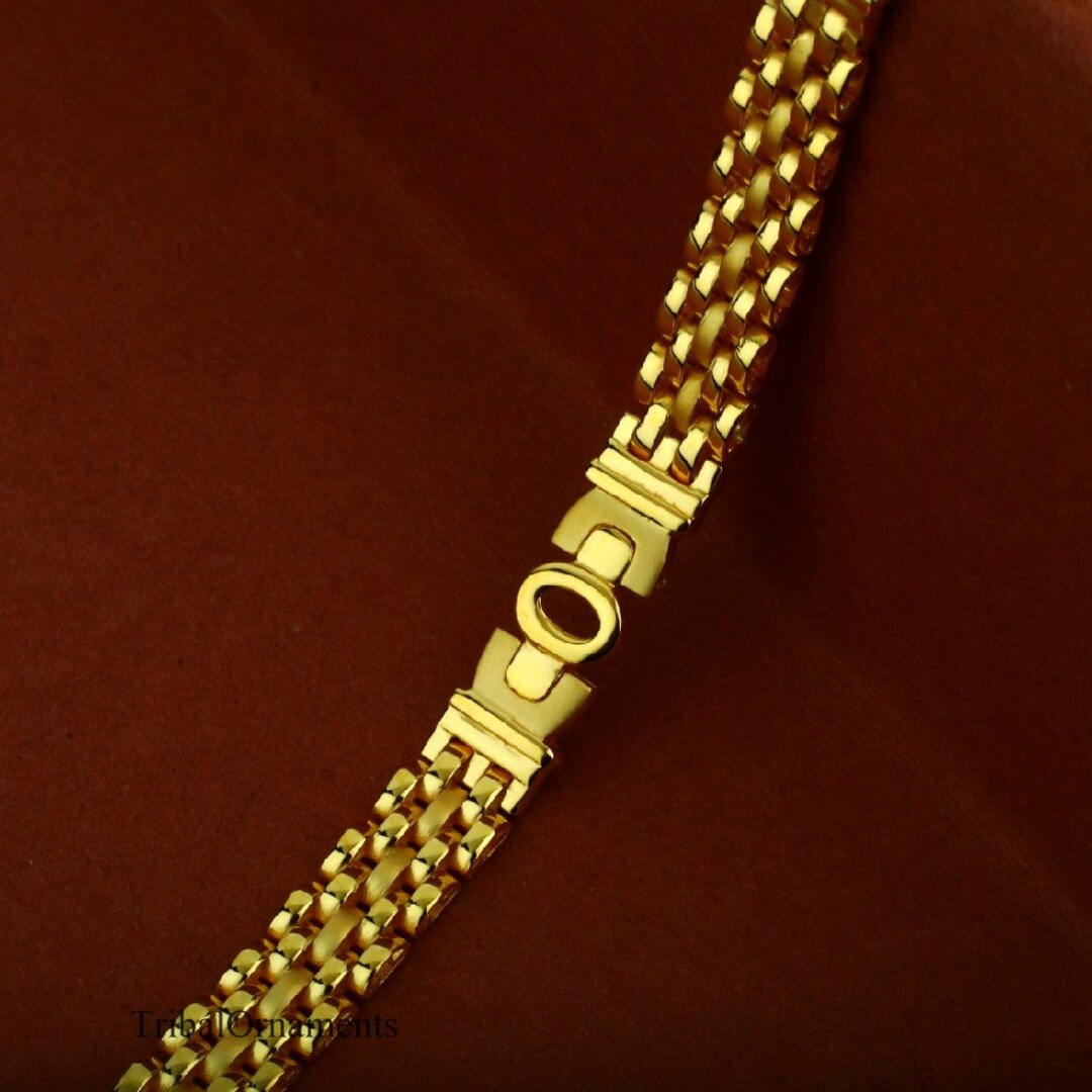 Mesmerizing Radiant 22k Gold Semi-Statement Bracelet