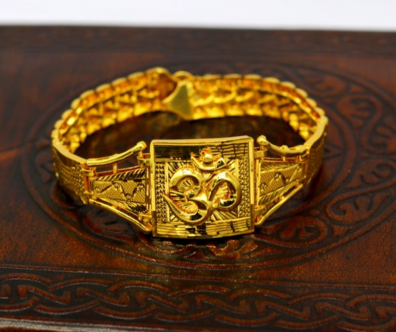 22kt Yellow Gold Handmade Stylish aum Design Gorgeous Customized