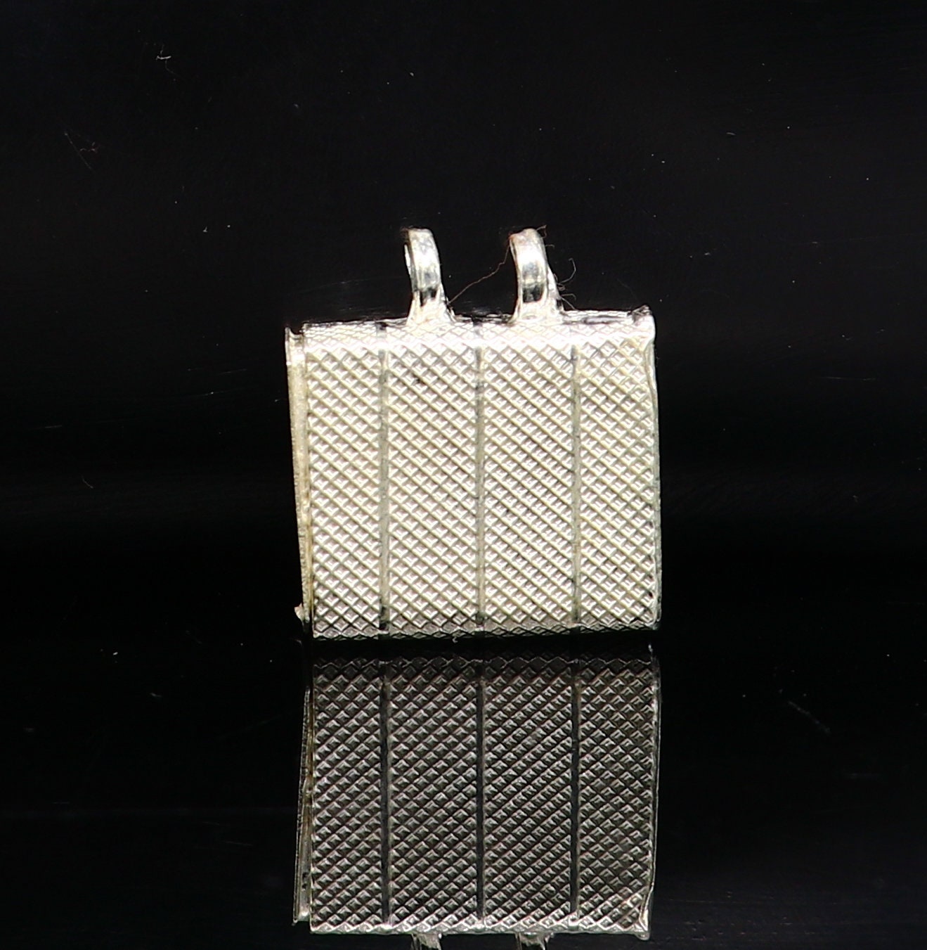 925 Sterling Silver Handmade Gorgeous Square Shape Handmade 925 Sterling Silver Handmade Gorgeous Square Shape Handmade