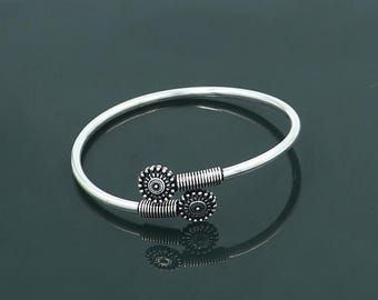 925 Sterling Silver Handmade Flower Design Stylish Kada