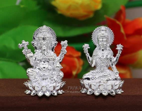 素晴らしいインド美術 【高級額装した印度絵画】 25000円で購入 素晴らしいインド美術【高級額装した印度絵画】25000円で購入