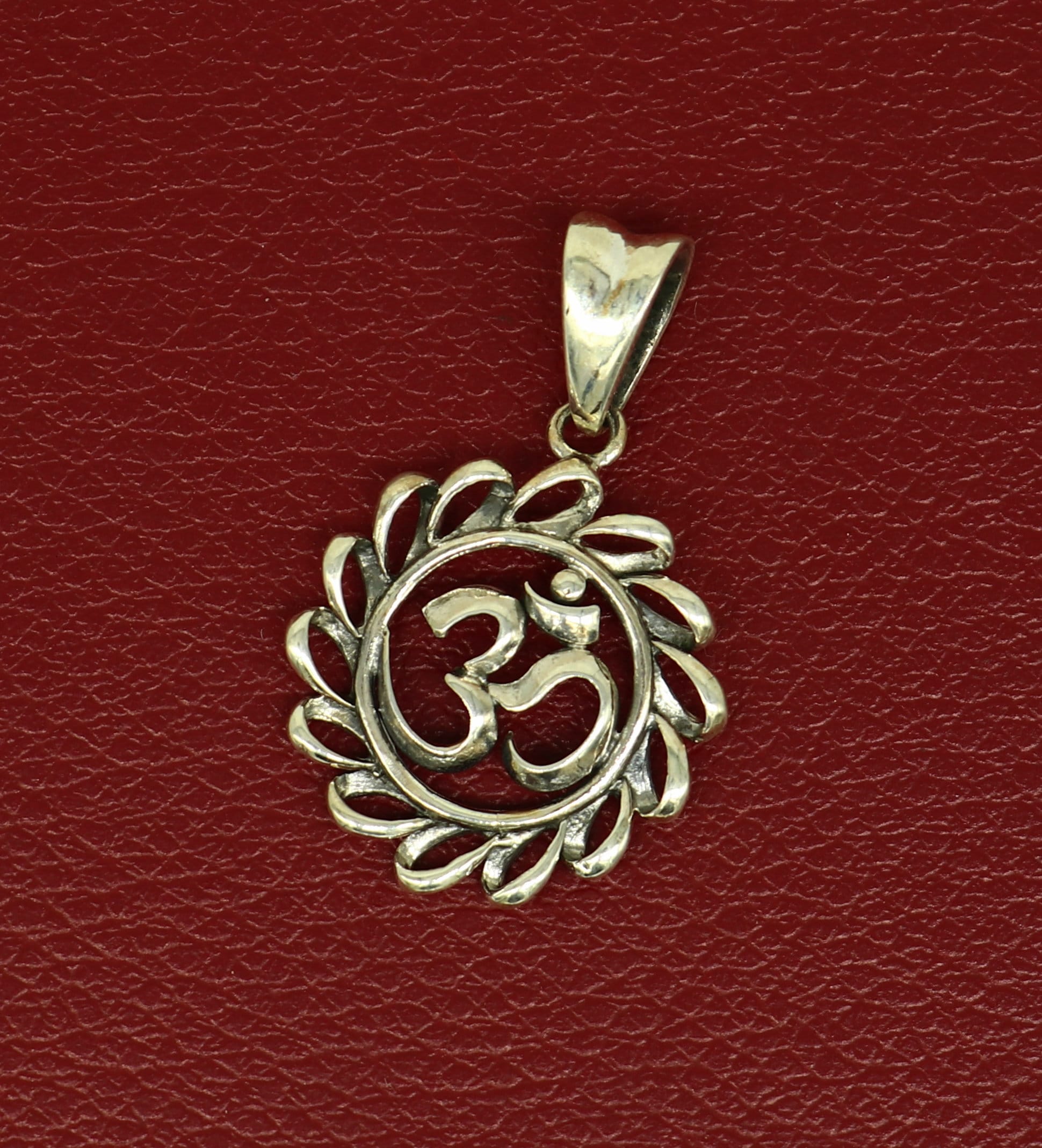 925 Sterling Silver Handmade Hindu Mantra aum OM Pendant