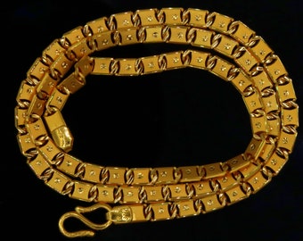 Gold chain biscuit sale design