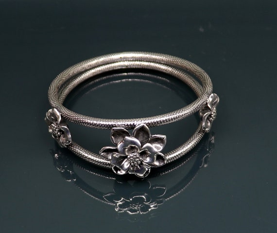 925 Sterling Silver Handmade Fabulous Flower Work Vintage Design