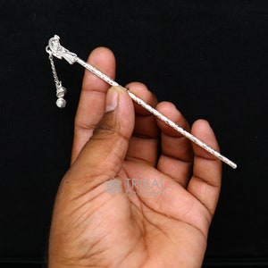 Flauta divina de 5" hecha a mano en plata esterlina 925, flauta de ídolo Krishna, bansuri de plata, flauta Laddu Gopala, pequeña flauta Krishna, arte de puja SU1122