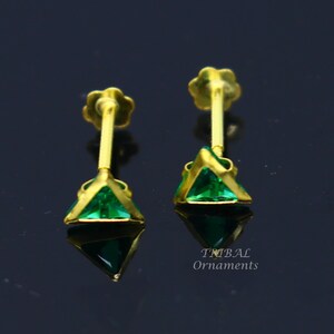 4mm 18kt yellow gold handmade single green stone Triangle shape stud earring cartilage earring customized unisex screw back jewelry er151