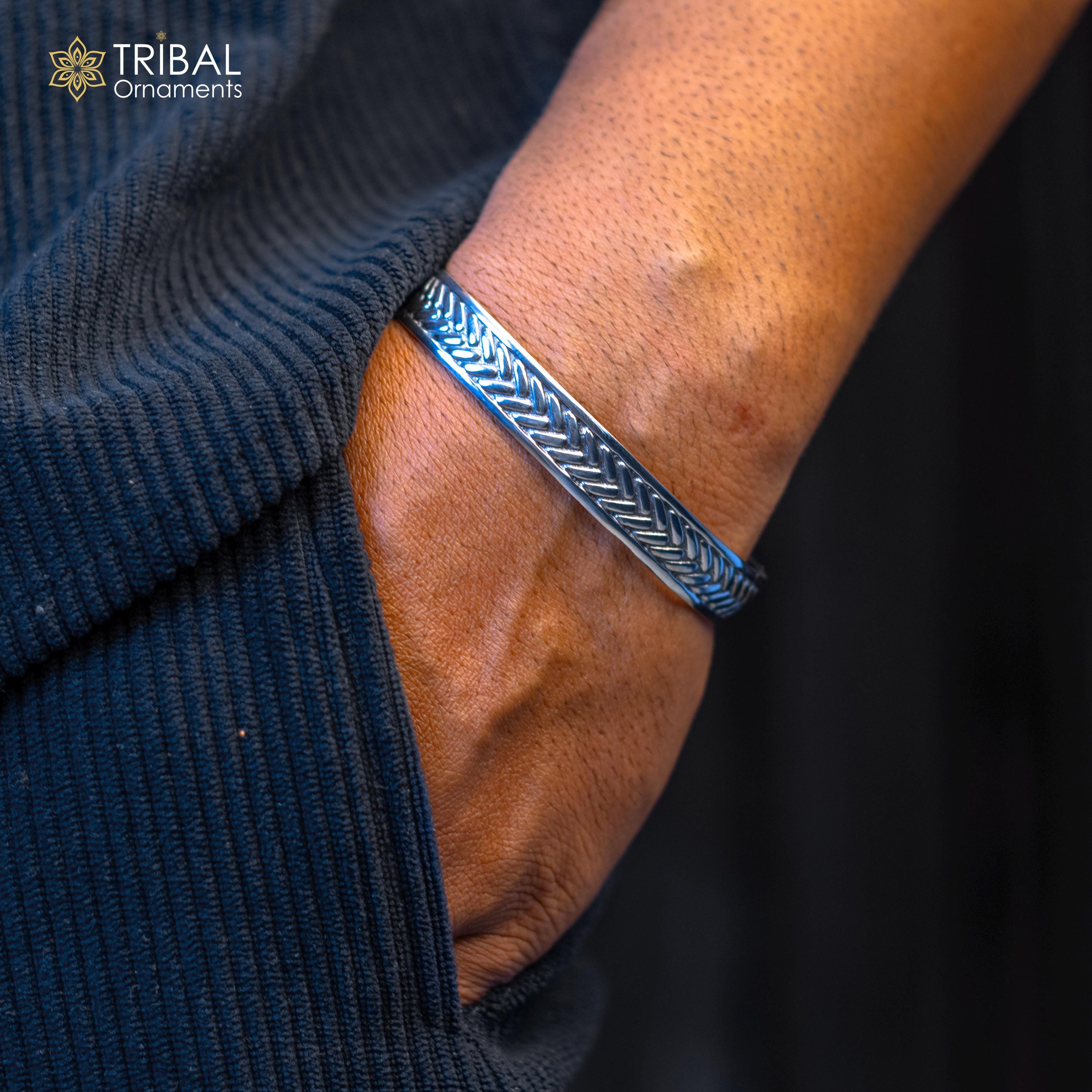Authentic 925 Sterling Silver Exclusive Handmade Tiger Design Cuff Kada Bracelet, Easy to Adjust with Your Wrist, unisex Jewelry cuff44 Authentic 925 Sterling Silver Exclusive Handmade Tiger Design Cuff Kada Bracelet, Easy to Adjust with Your Wrist, unisex Jewelry cuff44