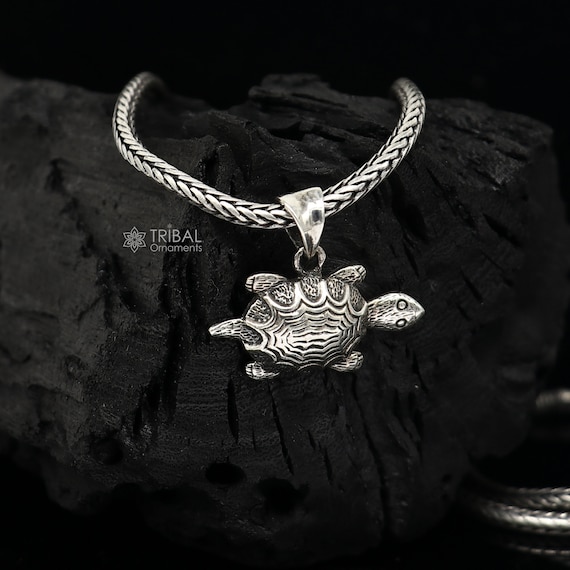 925 スターリングシルバー ユニークなデザイン TORTOISE ペンダント 