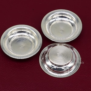 Petite assiette ou bol tilak fait main en argent 925, meilleure petite assiette pour sandale au safran ou kumkum tilak dani su896
