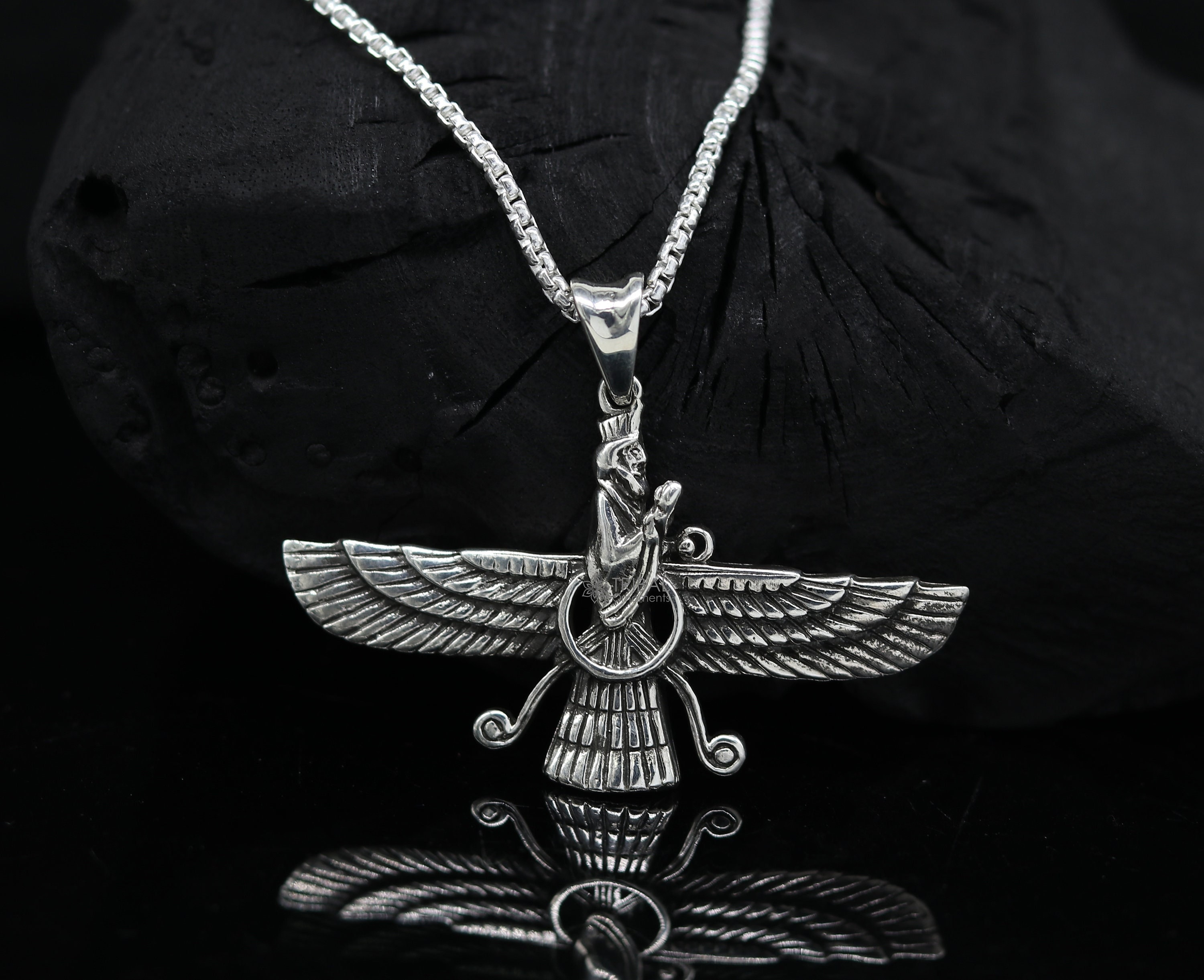   HERITAGE 2010 ペンダントネックレス ダミアーニのアイコンコレクション ベル エポックから新作ハート型