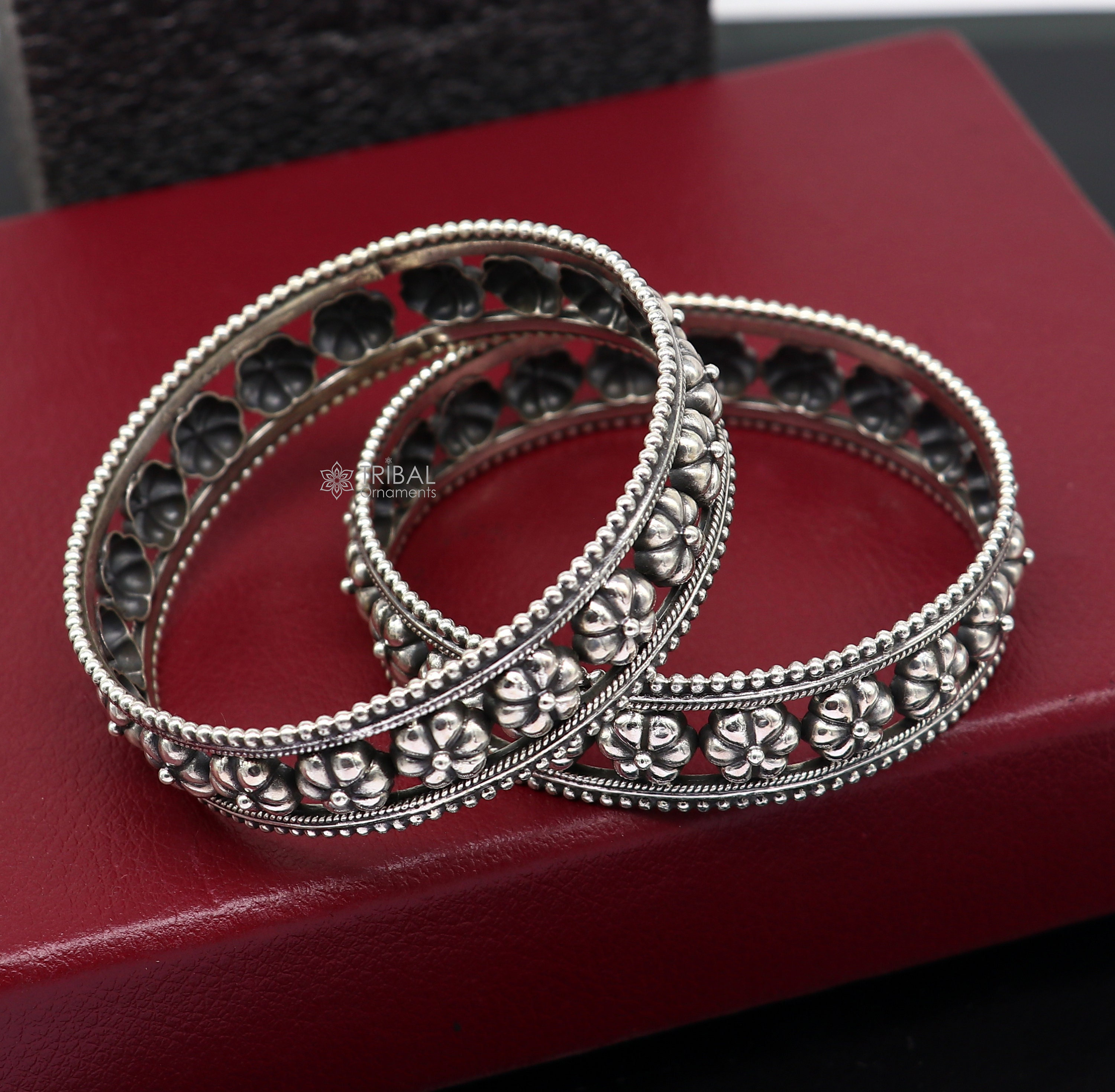アクセサリー Indian Jewelry Stamp work Silver Bangle VINTAGE NAVAJO INDIAN STAMPWORK PAIR OF STERLING SILVER
