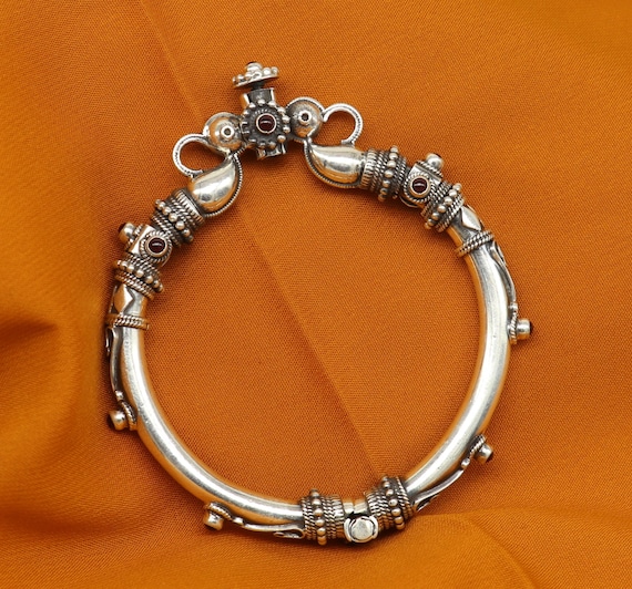 Vintage Rajasthani Sterling Silver (925) Kada Bracelet Vintage Rajasthani Sterling Silver (925) Kada Bracelet