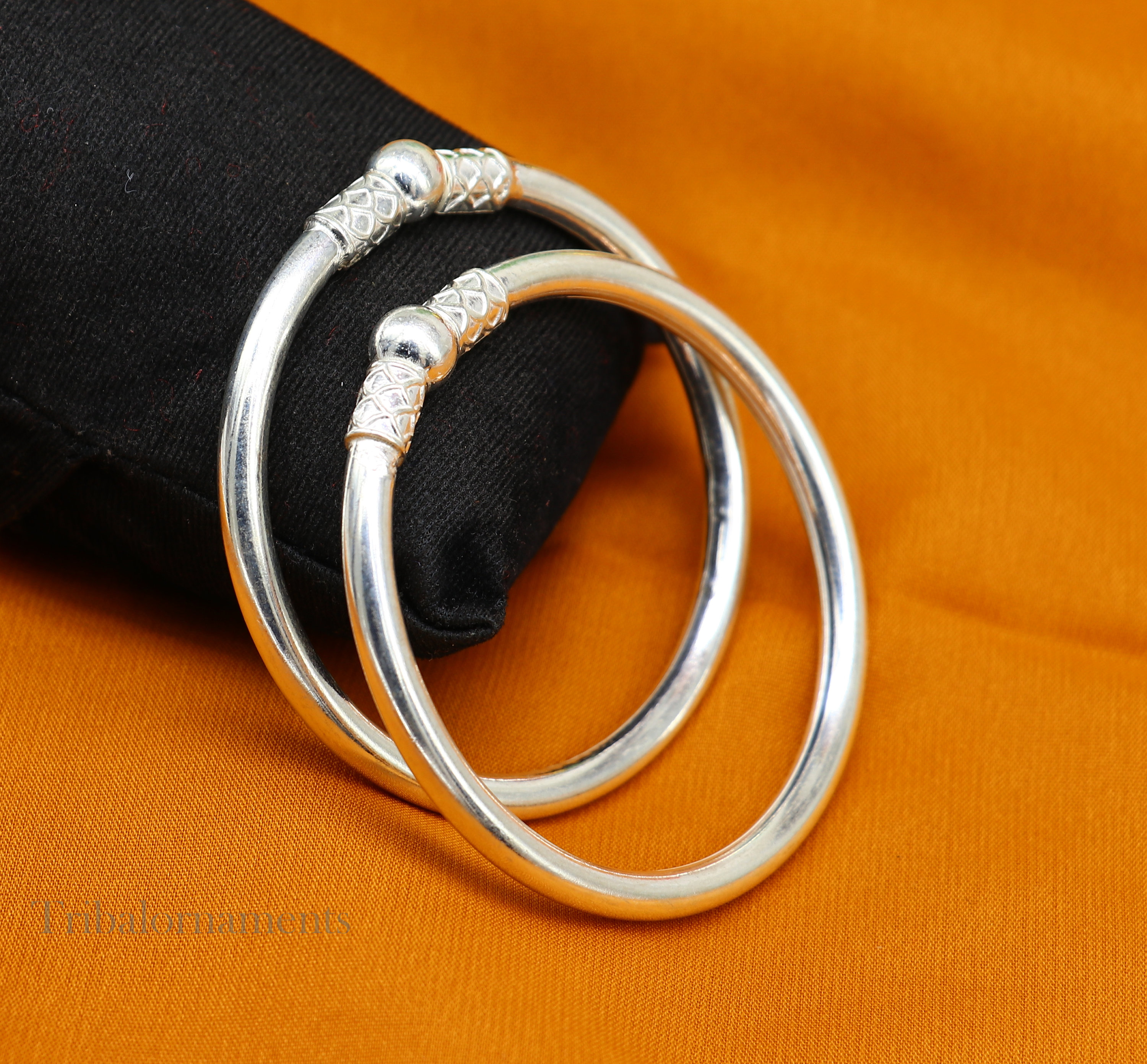 送料無料◆2025新品  Sterling Shiny Plain Silver Bracelet Bangle Designer Stylish アクセサリー