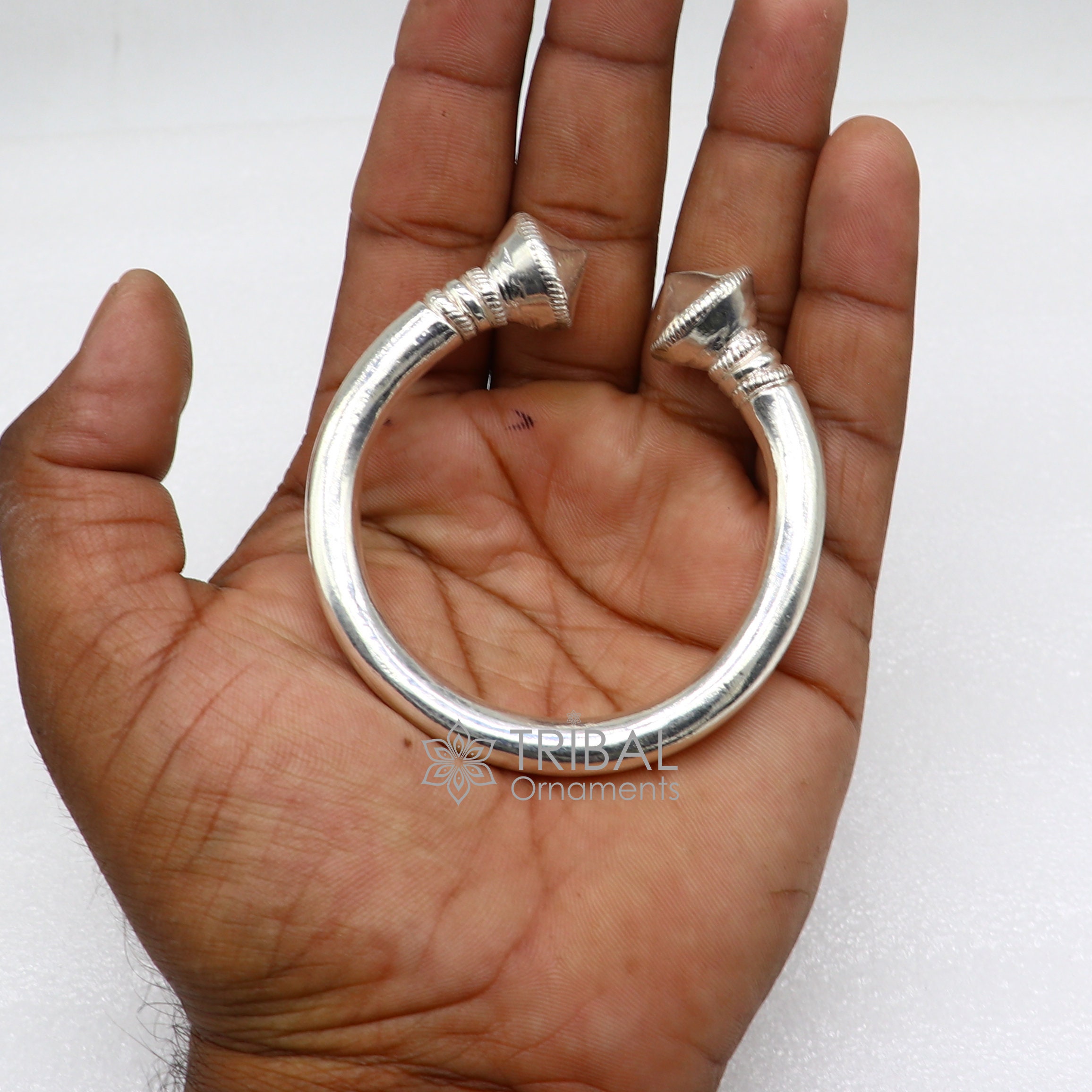 925 Sterling Silver Solid Open Face Adjustable Heavy Kada 925 Sterling Silver Solid Open Face Adjustable Heavy Kada