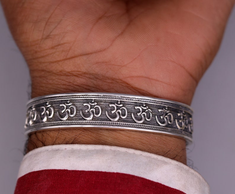 925 sterling Stylish handcrafted silver /'AUM/' mantra bangle bracelet adjustable kada unisex ethnic stylish fashionable jewelry india nsk140