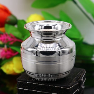Pure 925 sterling silver handmade plain small Kalash or pot, unique special silver puja article, water or milk kalash pot india su987