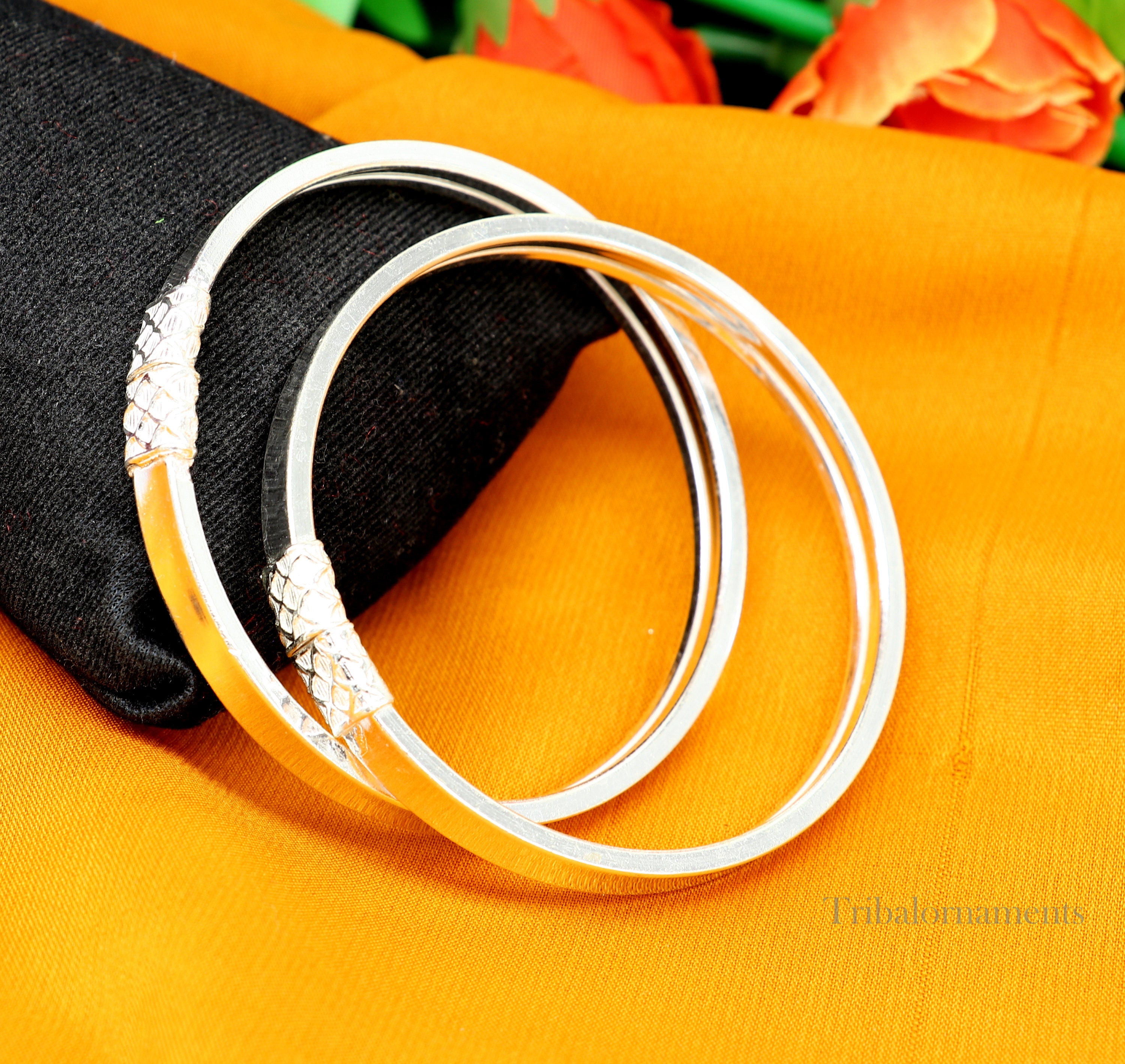 Plain Shiny Design Sterling Silver Handmade Excellent Bangle Plain Shiny Design Sterling Silver Handmade Excellent Bangle