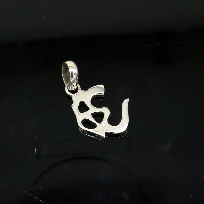 fabulous shiny customized pendant 925 fine pure silver Aum pendant best gifting vintage ethnic style pendant necklace ssp415