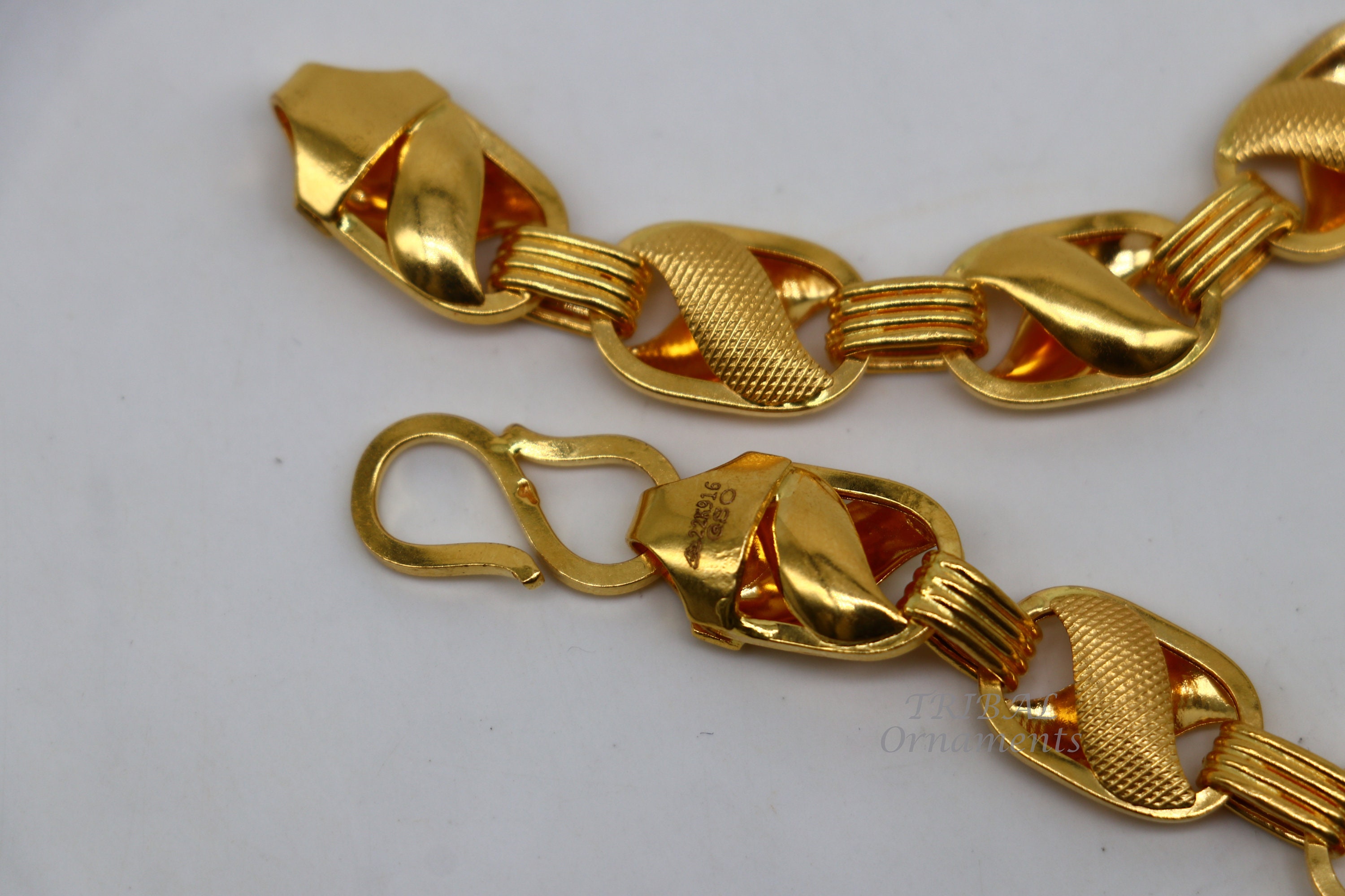 22k Yellow Gold Handmade Fabulous Lotus Chain Necklace 22k Yellow Gold Handmade Fabulous Lotus Chain Necklace