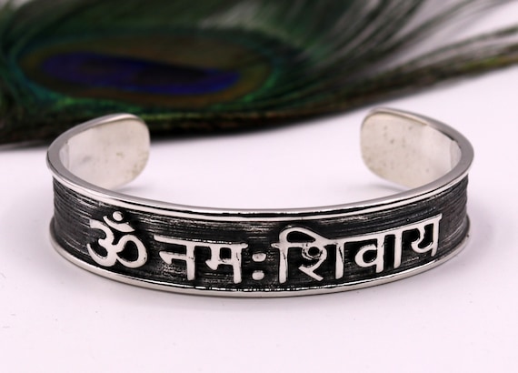 Qoo10 - Rudraksha Trishul Damroo Designer Silver Bahubali Kada Bracelet  Unise... : Watch & Jewelry