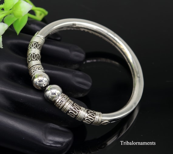 Silver kada for girls discount