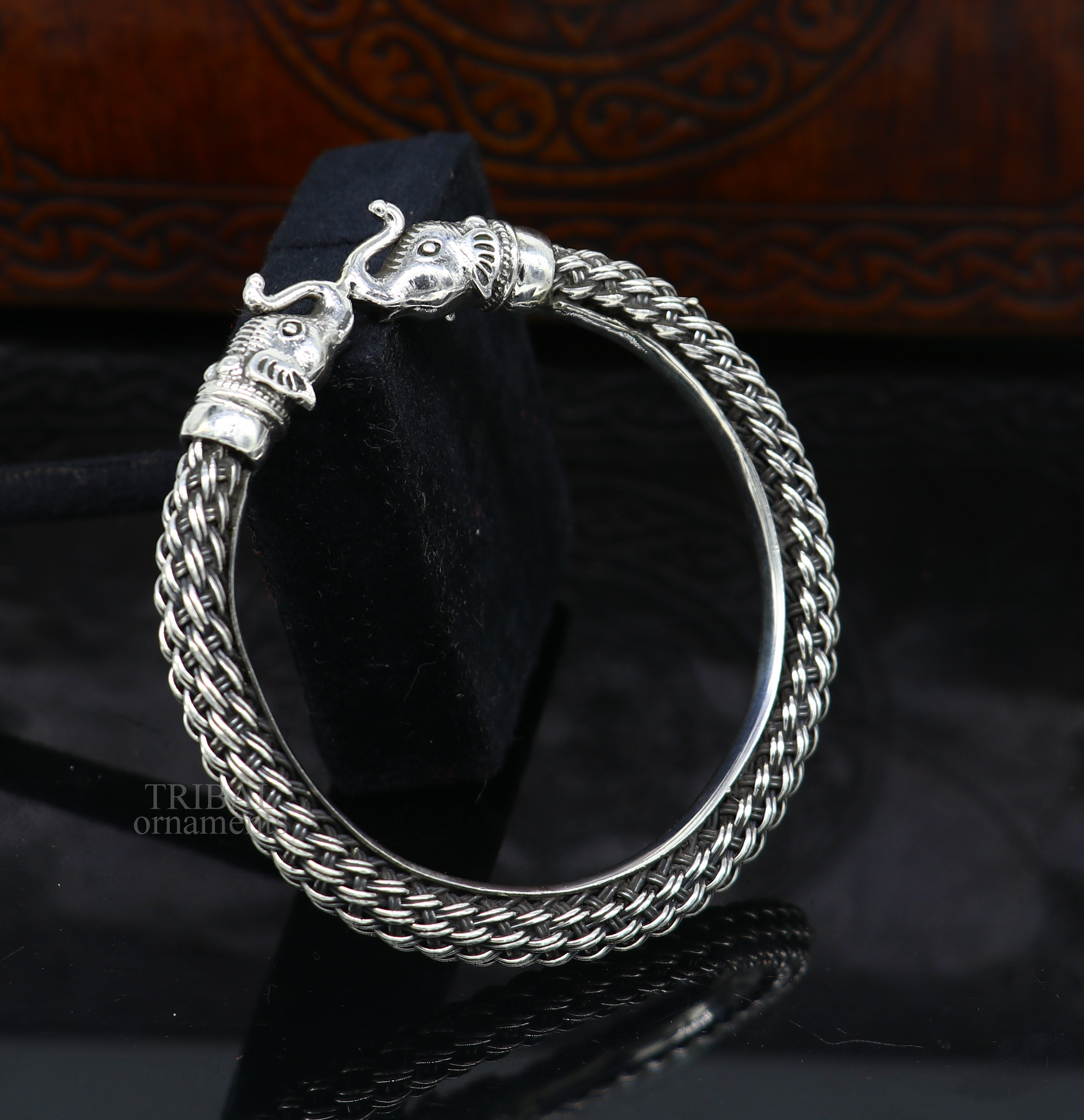 カラテ vintage jewelry silver925 bangle Vintage Native American TAHE Sterling Silver Bangle Bracelet