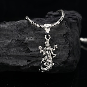 925 sterling silver handmade Hindu idol God Vishnu pendant, amazing divine lord Narayanan pendant unisex gifting jewelry NSP684