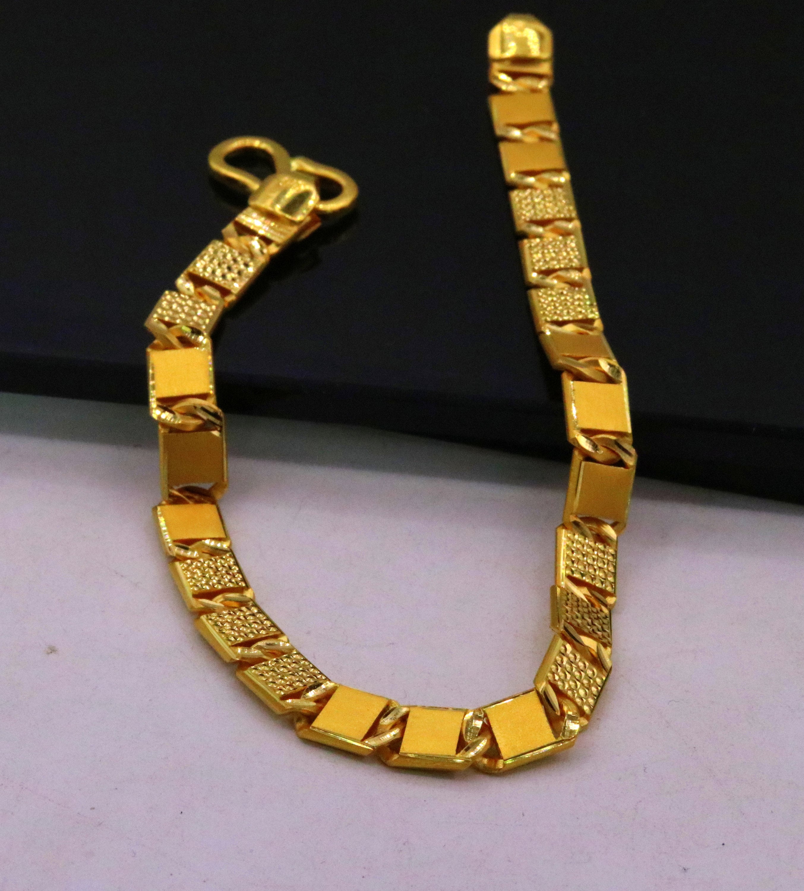 Nawabi chain shop gold