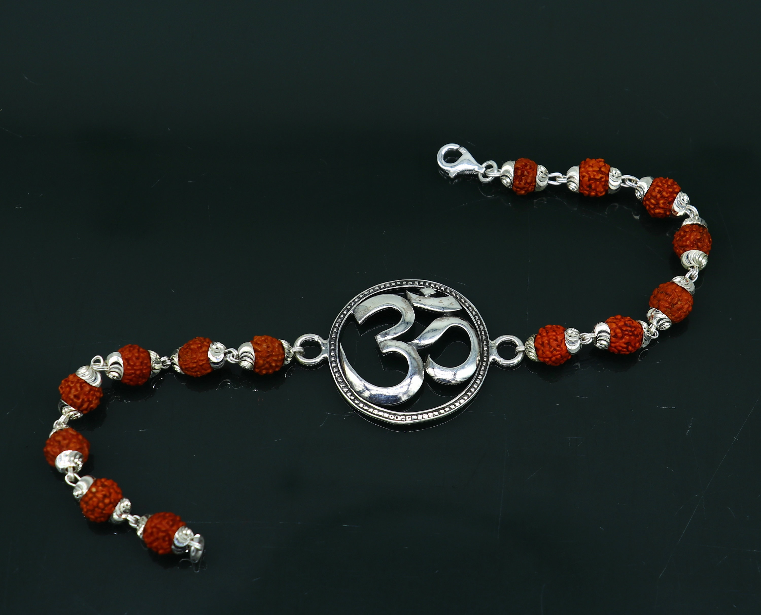 925 Sterling Silver Customized Rudraksha Beaded 'AUM' Rakhi or Bracelet.  Best Gift for Your Brother's for Special Rakshabandhan Rk01 - Etsy Sweden